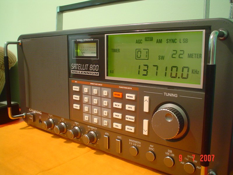 Grundig Satellit 800 Millennium