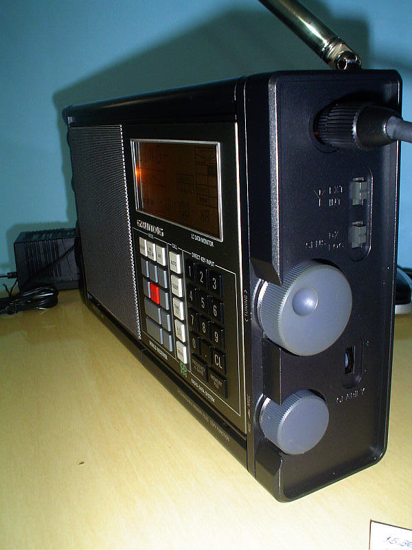 GRUNDIG SATELLIT 700